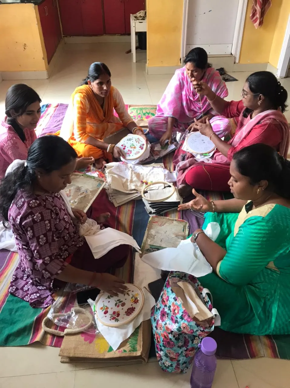 Aari embroidery training session