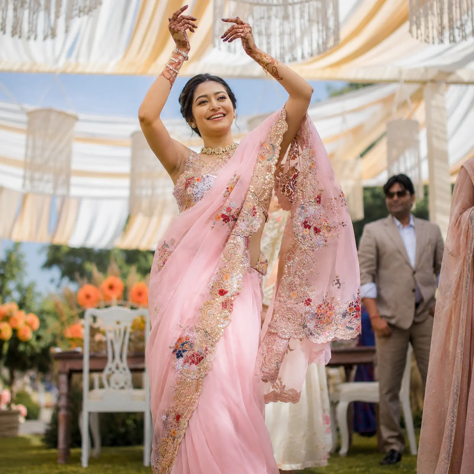 Modern saree draping ideas for dance parties